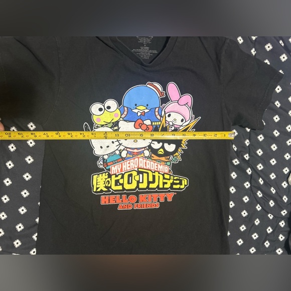 💰2/$10 Kids My Hero Academia hello kitty&friends black t-shirt- size small - Picture 4 of 5
